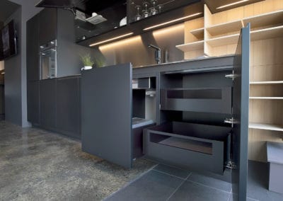 Cesar Maxima 2.2 Blum Legrabox Drawers and Bin system